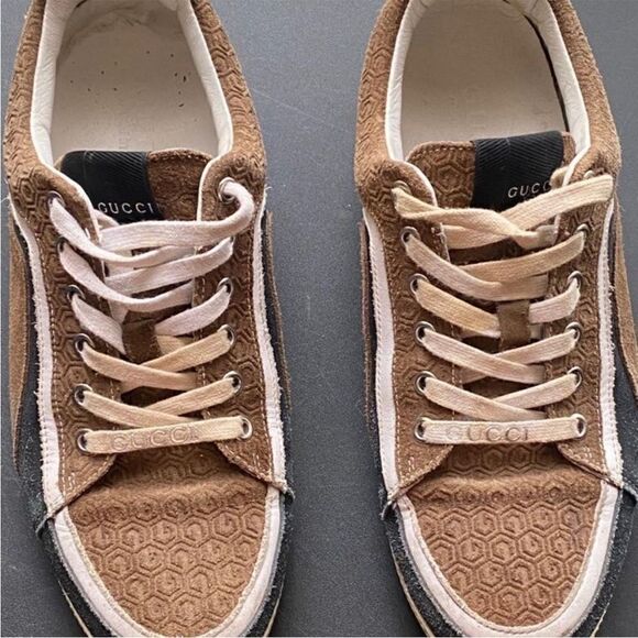 Gucci shoes  - Picture 1 of 10